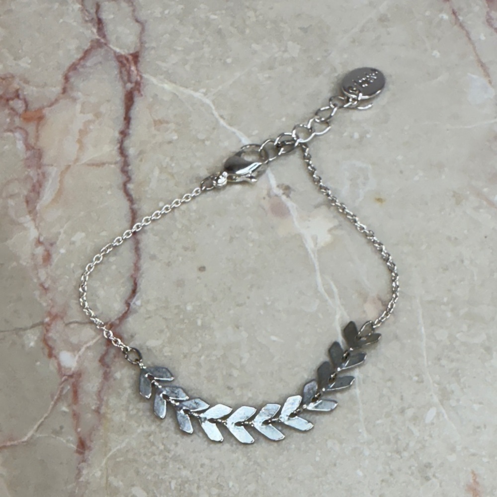 Silver Tone Leaf Southwestern Bracelet